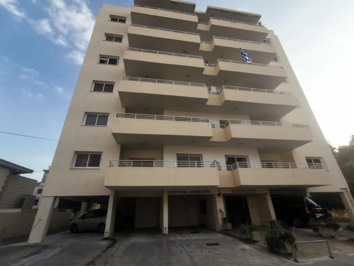 Sunny 2 Bedroom Larnaca Center 外观 照片