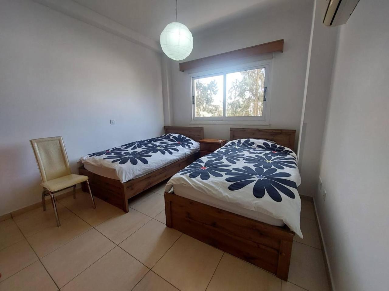 Sunny 2 Bedroom Larnaca Center 外观 照片